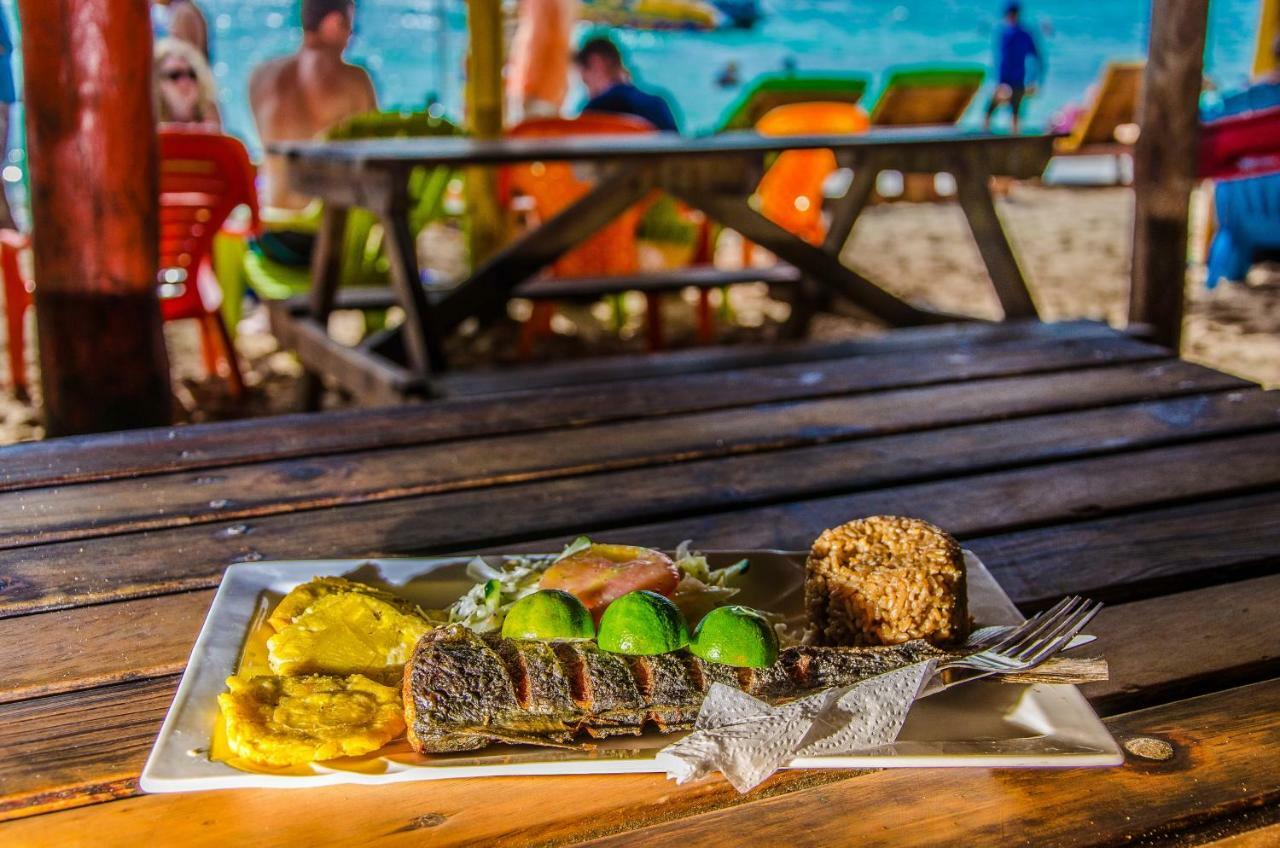 Nuestros Tres Tesoros Hotell Cano de Loro Exteriör bild